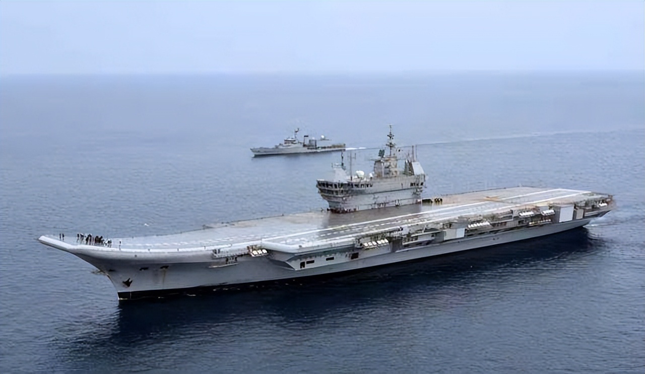 1美元就能买航母？印度相信了，被俄罗斯狂坑30亿，想退货没门