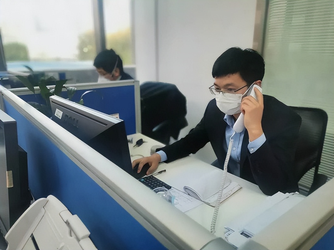 银行客户经理存在问题及不足之处,农商银行的困境及出路