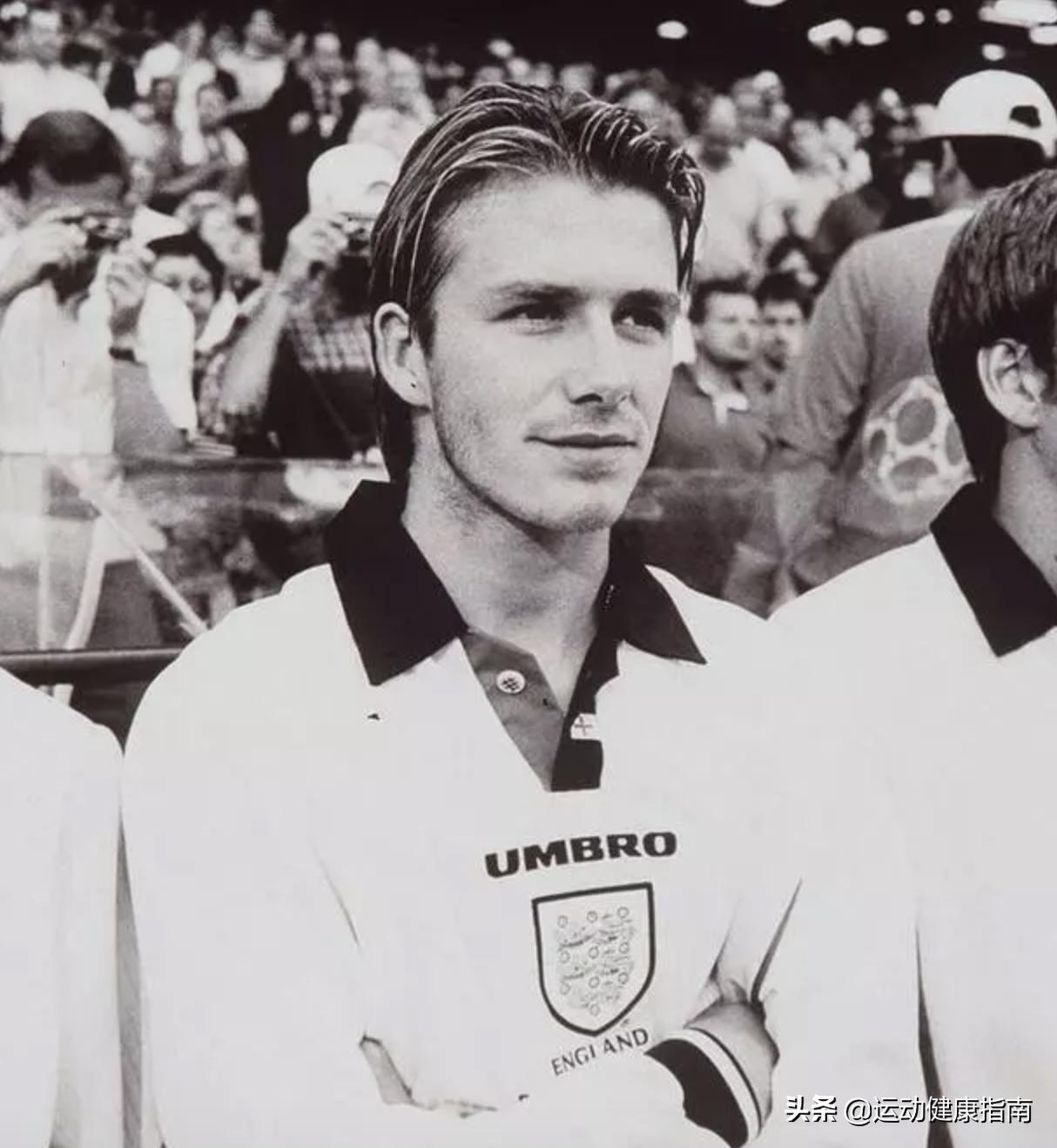 球场上奔跑的美好肉体，让女球迷疯狂的10大足球帅哥盘点，慎点哦