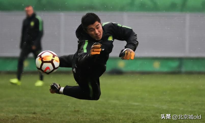 北京国安门将侯森采访,北京国安足球队守门员侯森