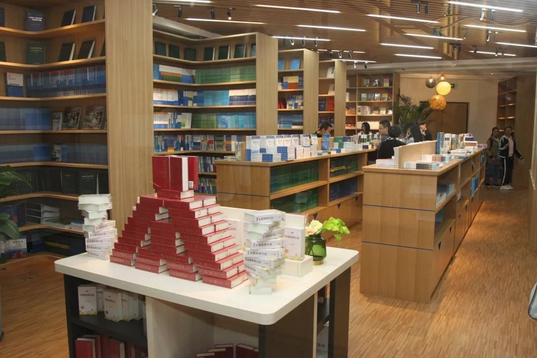 大揭秘！藏在东北名校的“网红图书馆”，还有“神秘书屋”惊喜亮相！