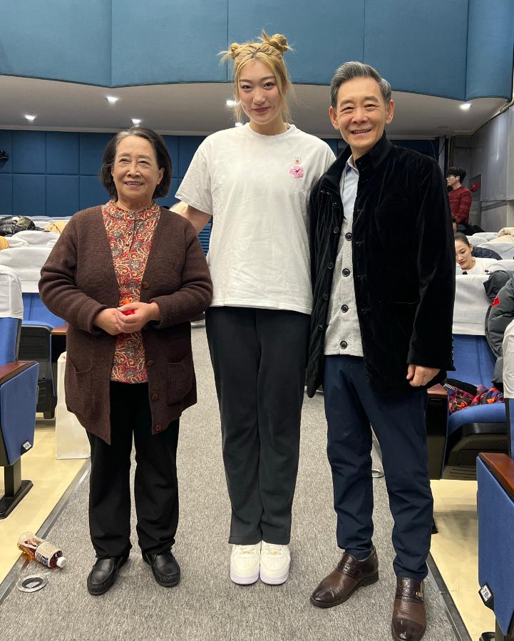 通过40张生活照，了解女篮女神李梦，现任国手、中尉、勒布朗-梦