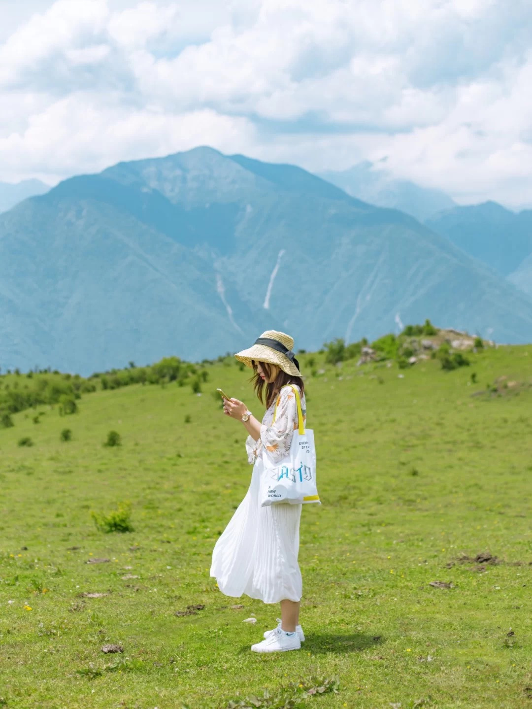 一天来回！别名“小九寨”的油画秋色、高山草甸，一站式游玩到底