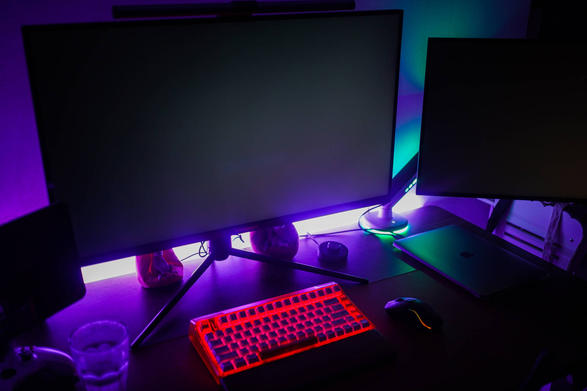 白天生产力晚上爱奇艺，八千字教你打造一键切换主题桌面