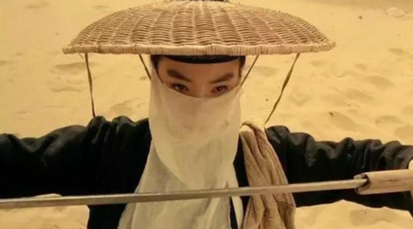 长津湖之水门桥被美军飞机扫射,徐克拍长津湖水门桥