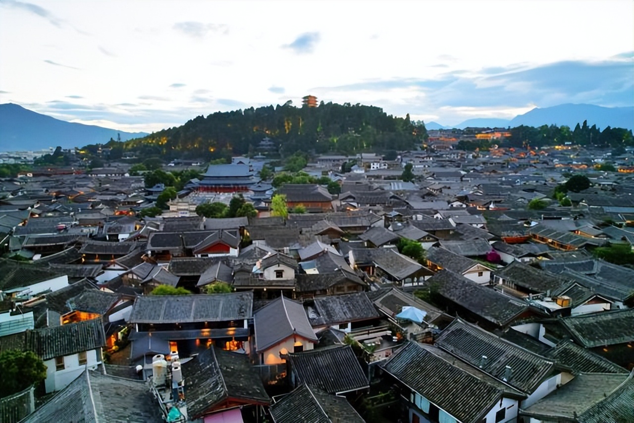 丽江古城为什么被称为高原姑苏,云南千年临安古城