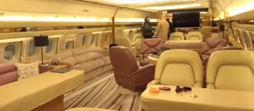 花5亿元买私人飞机,花五亿买车