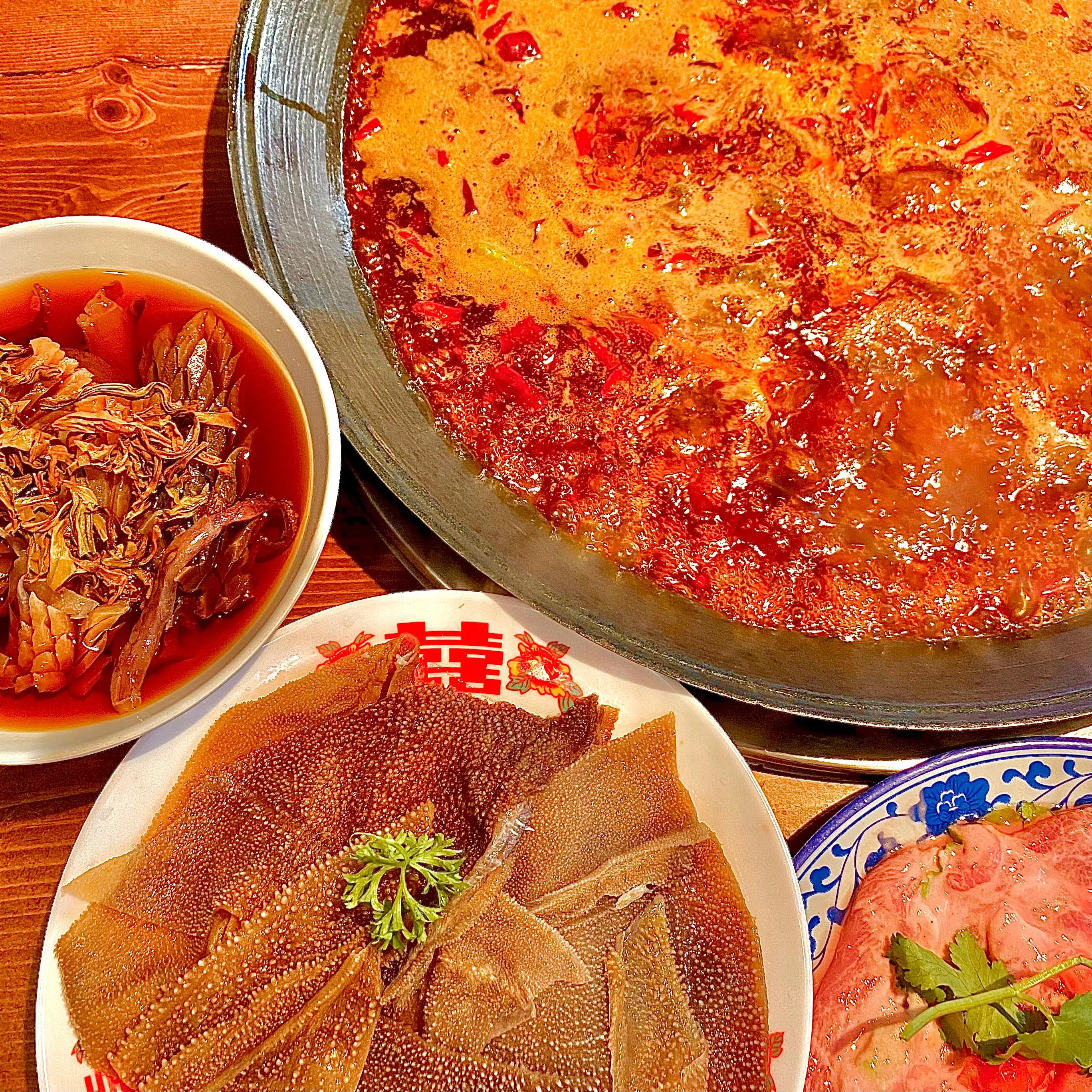 成都自助火锅第一名,有拈头成都市井火锅