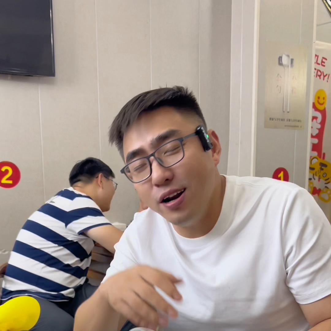 新东昇平饭店(原一品龙虾)八九十规格龙虾88❗店里卖1...