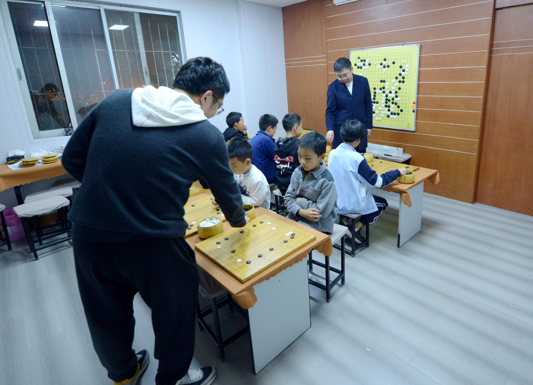 围棋手王磊,围棋古灵益