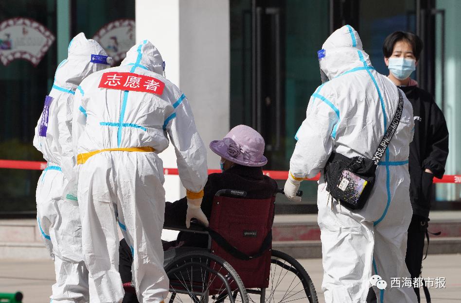 图集|今早的西宁城！有序有爱有速度...