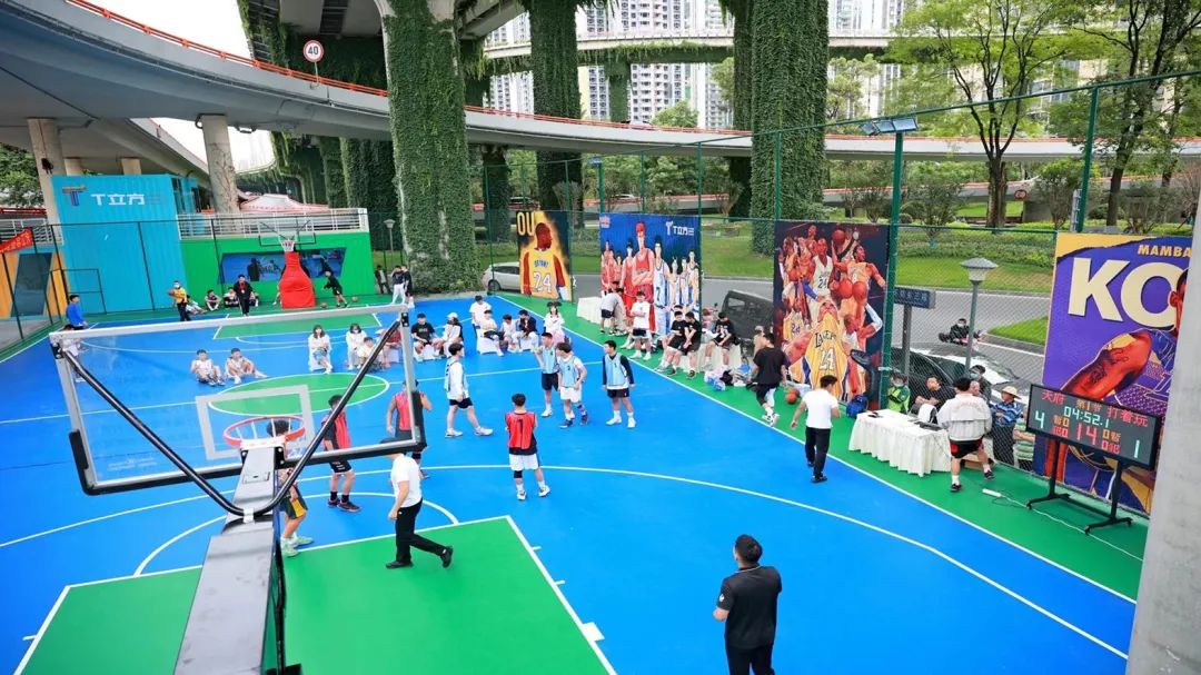 闄嗗啿杩愬姩瑙嗛,闄嗗啿楠戣