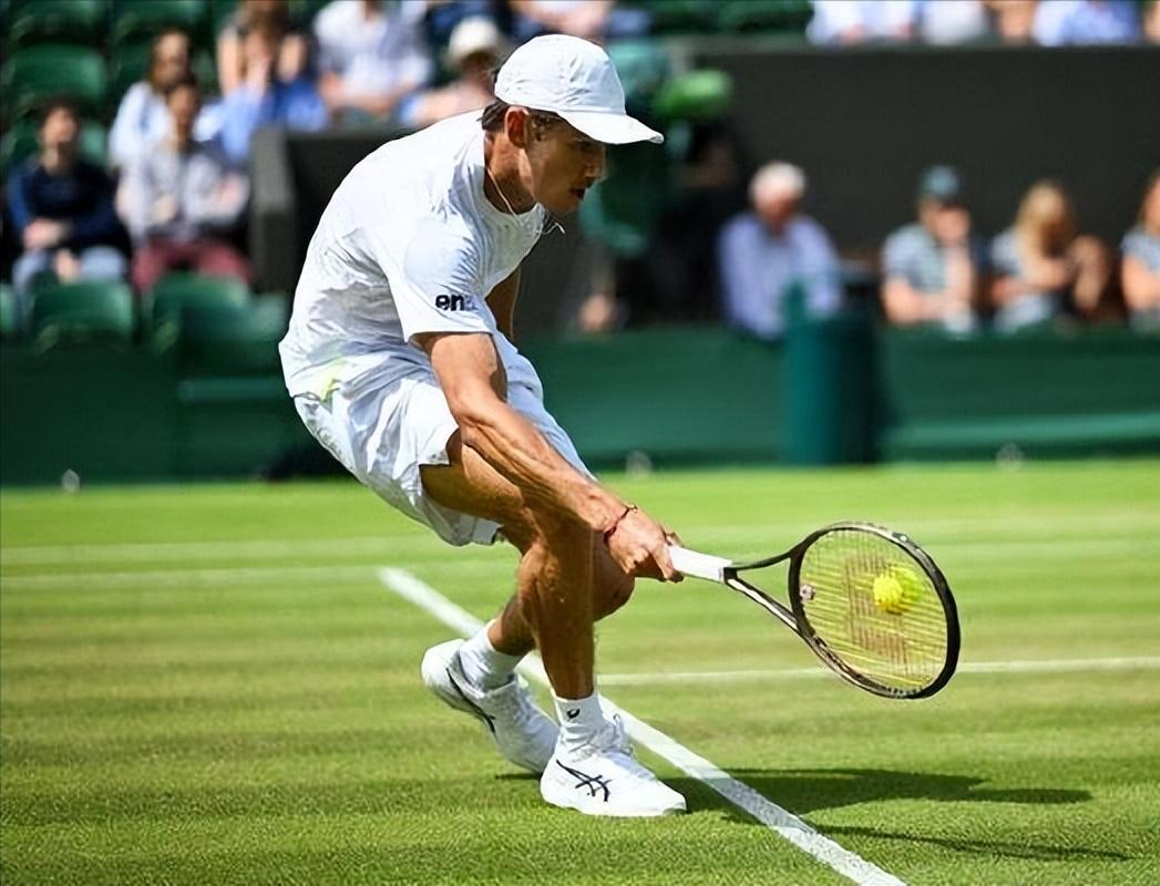 首个让二追三诞生！智利名将五盘大逆转小野兔，创个人大满贯纪录