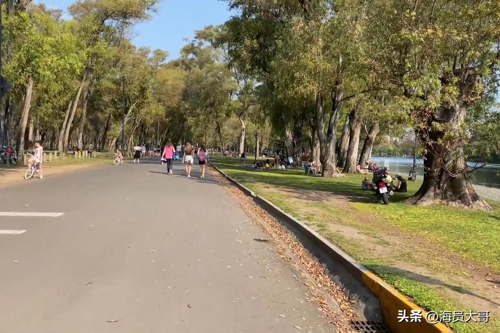 船员从美国进口大豆视频,万吨货轮装载大豆回国质量