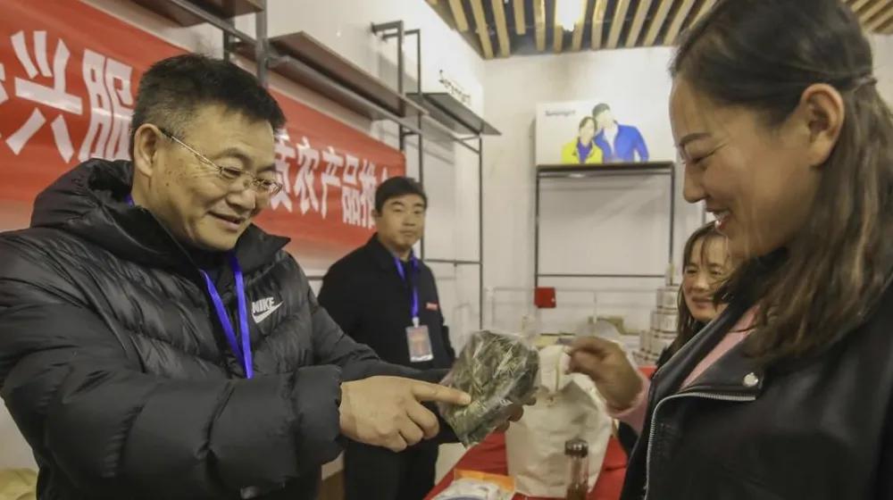 取消村干部是否是真的,村干部刚罢免还可以当村干部吗