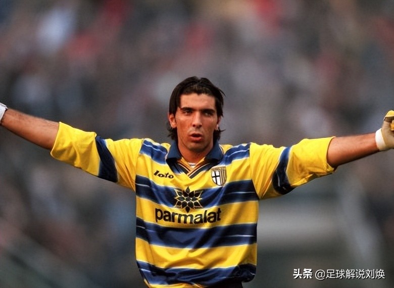 90年代足坛球星排行,现役九十年代踢球的人