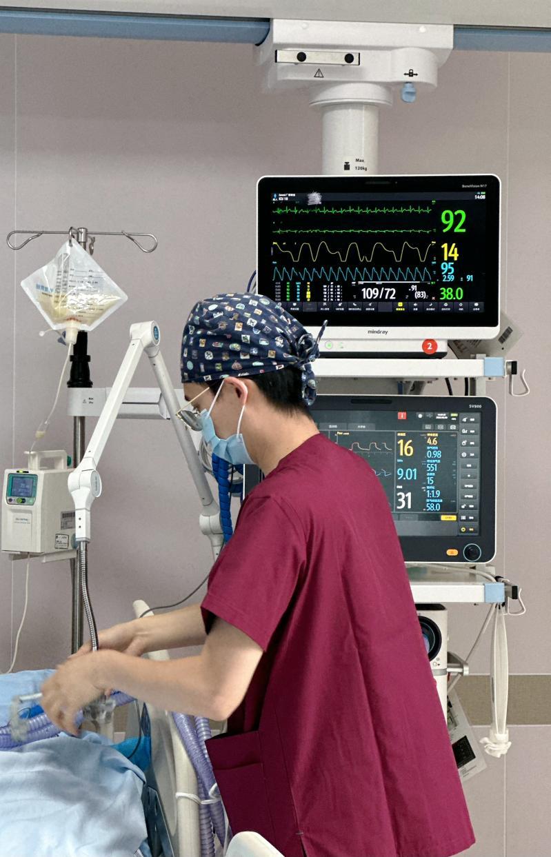 初夏花开医路有你——走进“男”能可贵的“男”丁格尔