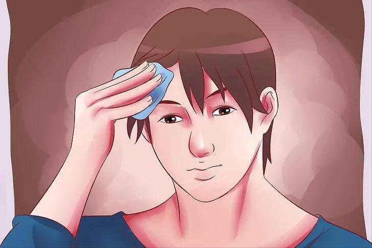 夏天一出汗腋下有异味,夏天腋窝出汗有异味怎么办