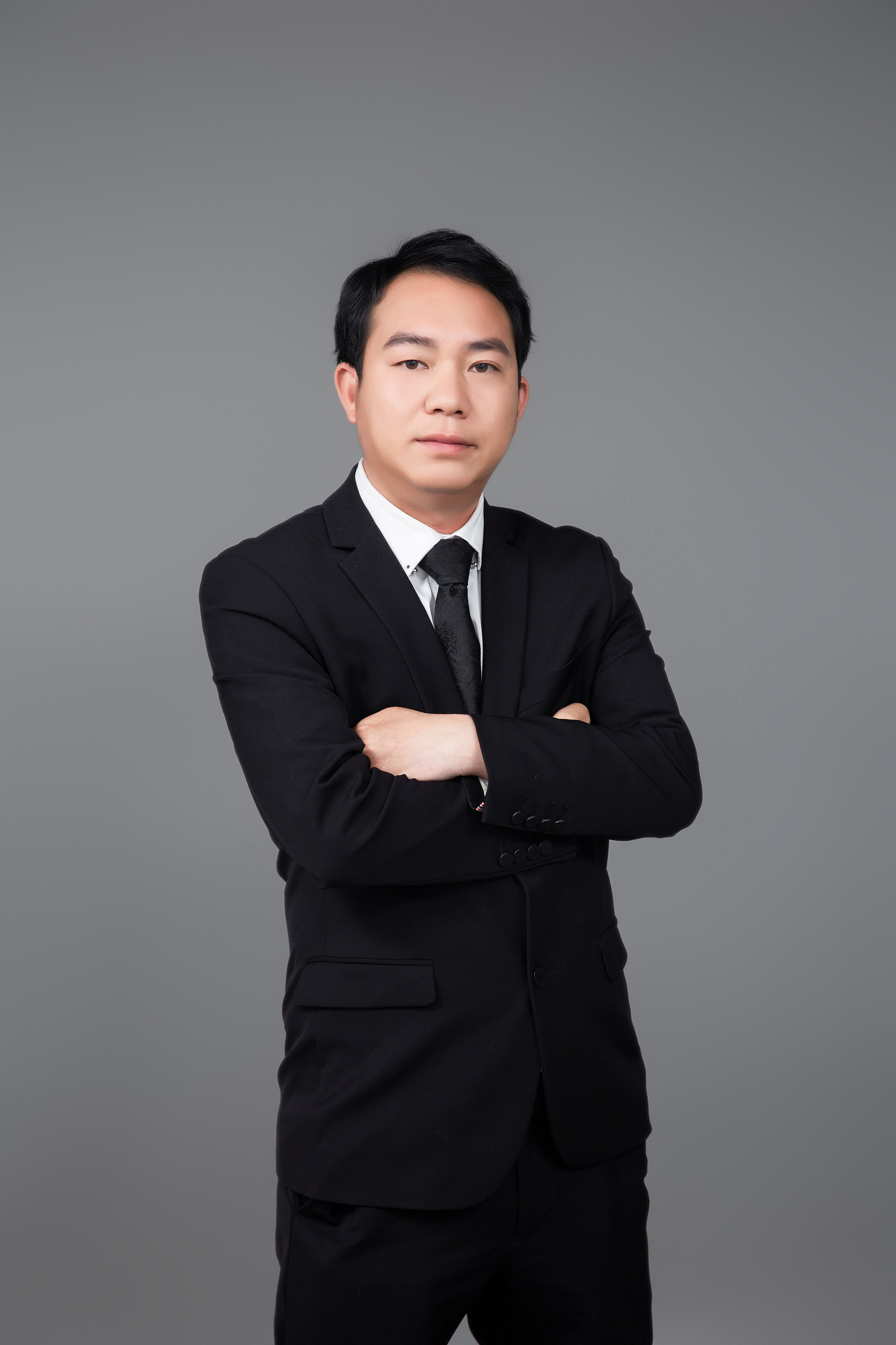 驾校教练服务周到,驾校金牌教练手法