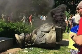 李宗伦：俄共朋友说，对乌军事行动伟大意义可与十月革命相提并论