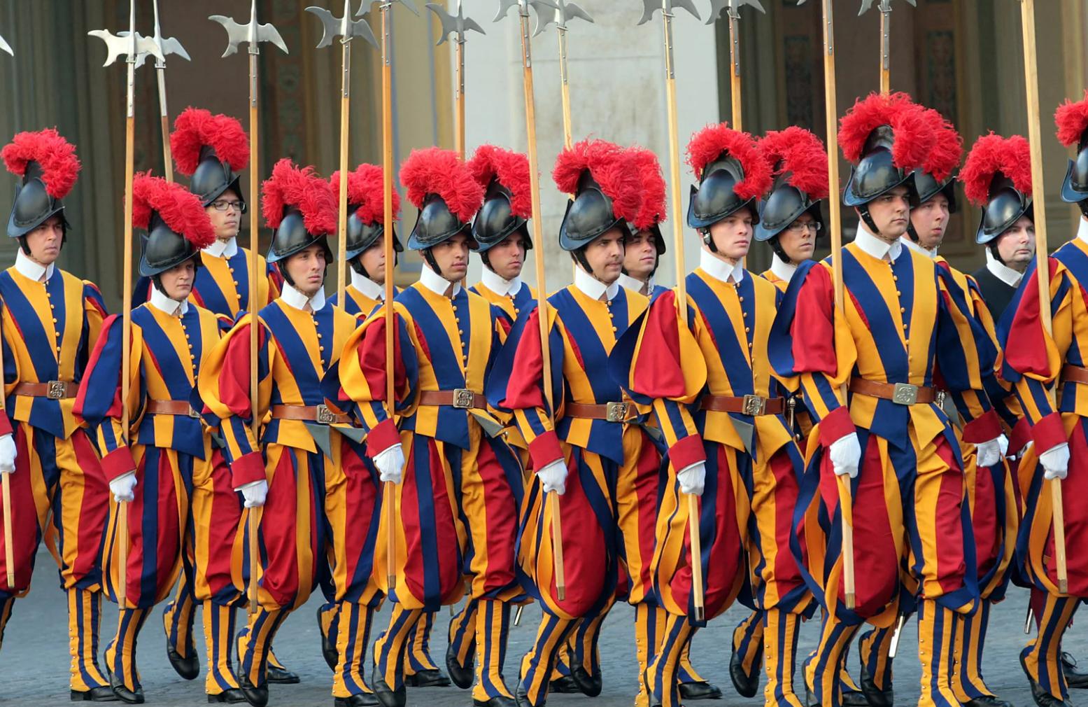 梵蒂冈军队人少为啥,梵蒂冈历史上被打过吗