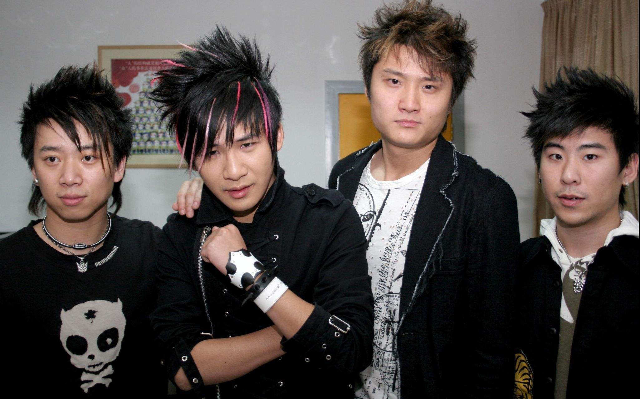 真实的大张伟现状,大张伟被抛弃的勇气