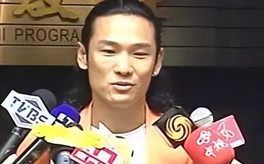 杜德伟为什么没选四大天王,杜德伟为什么不红了