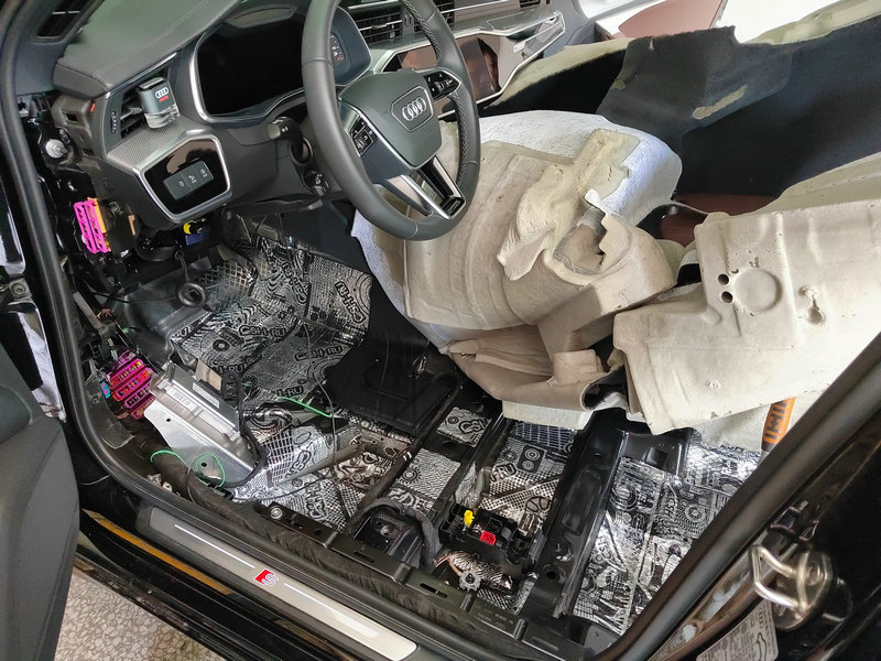 奥迪a6l隔音效果最好的一款车型,新款奥迪a6l四门隔音