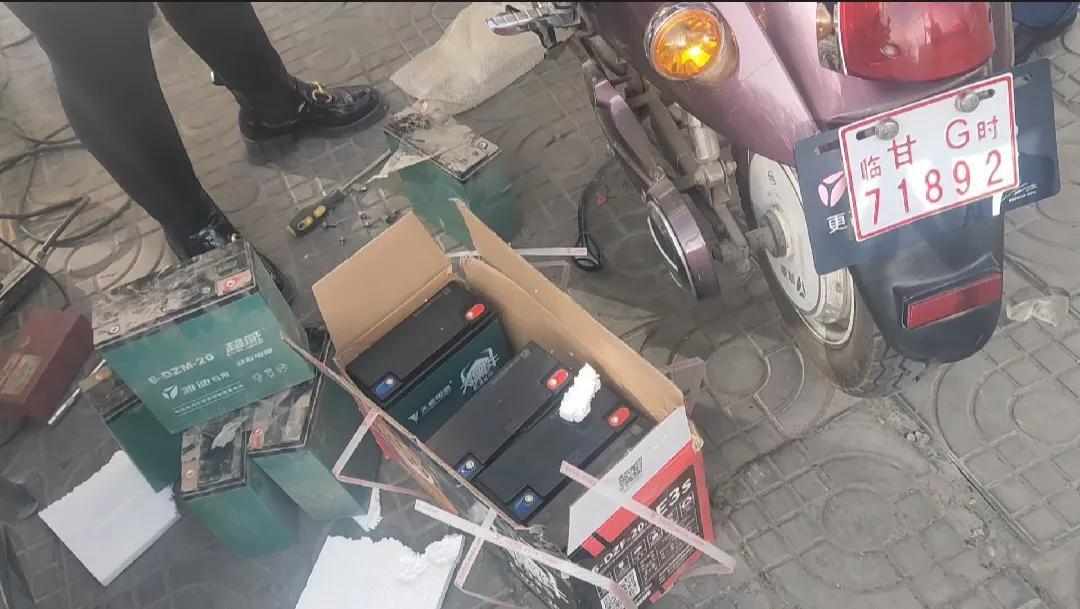 天能电瓶5块60v32a以旧换新多少钱,电动车以旧换新和换电池哪个划算