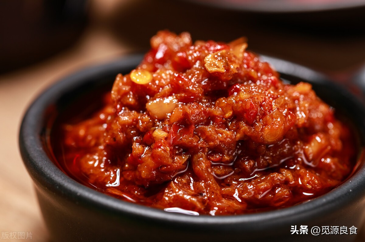 做辣椒酱要不要把辣椒炒一下,做辣椒酱不放盐不放油直接放酱油