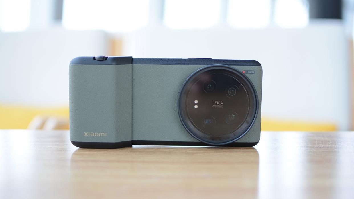 小米13pro和小米13ultra怎么选,买小米13ultra还是vivox100pro