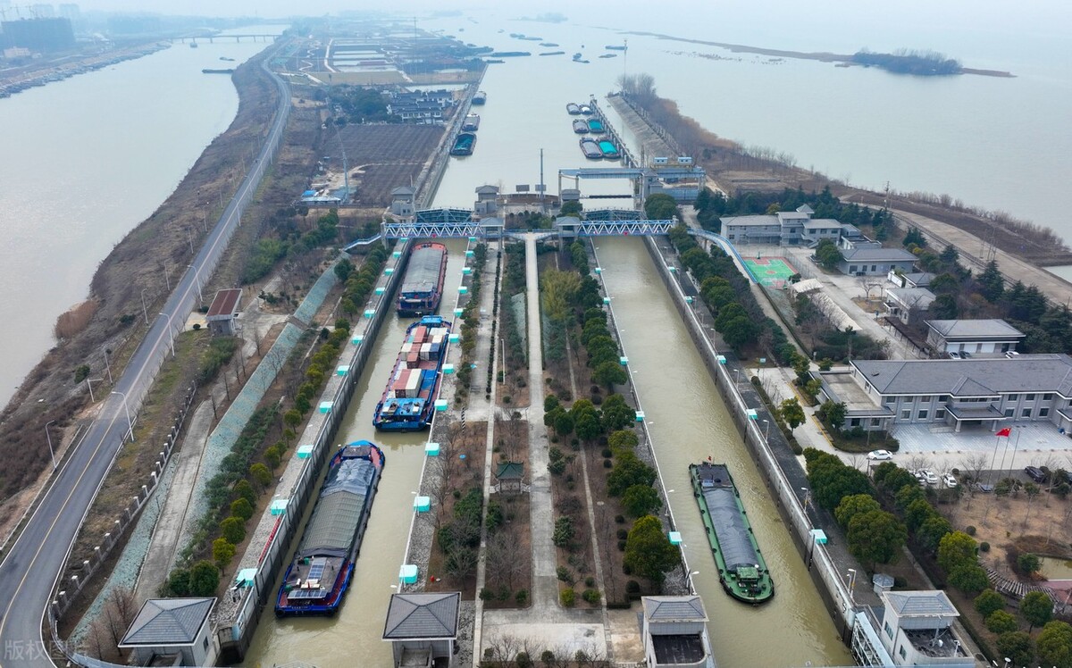 国家队重仓科技股龙头,国家队重仓龙头