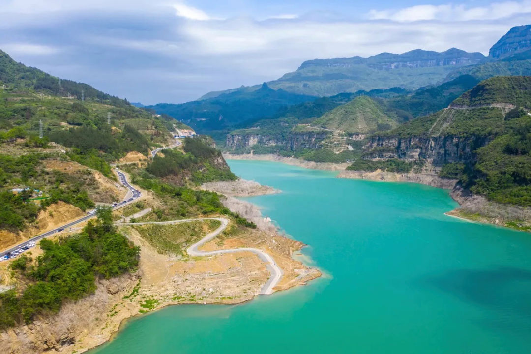 离重庆近的旅游省份自驾,离重庆8个小时左右的旅游胜地