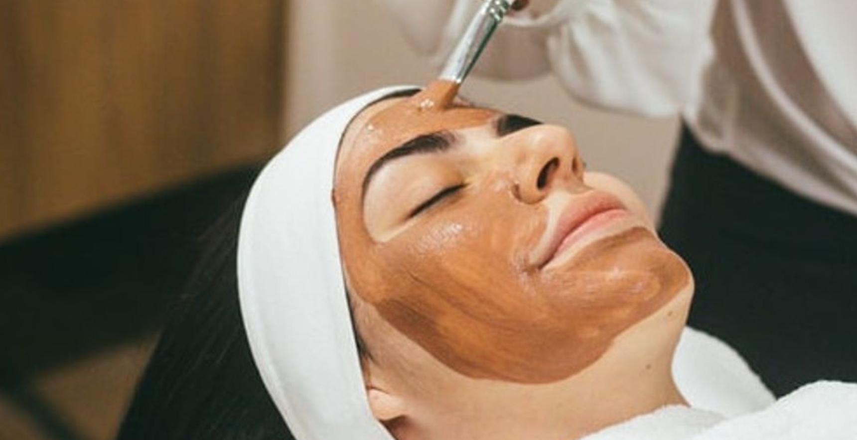 脸上生疮怎么护肤,脸上生疮的最佳治疗方法