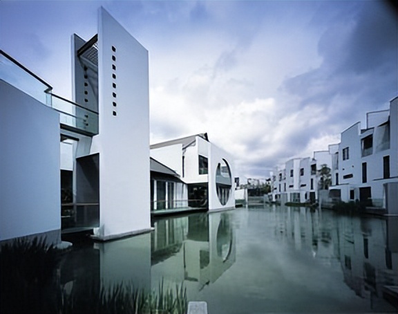 古典建筑与现代建筑融合的句子,现代建筑设计体现文化创新更重要