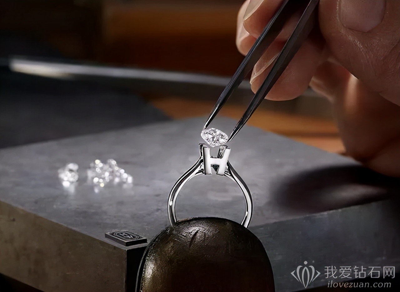 钻戒可以换钻石大小吗,钻戒可以换款式吗