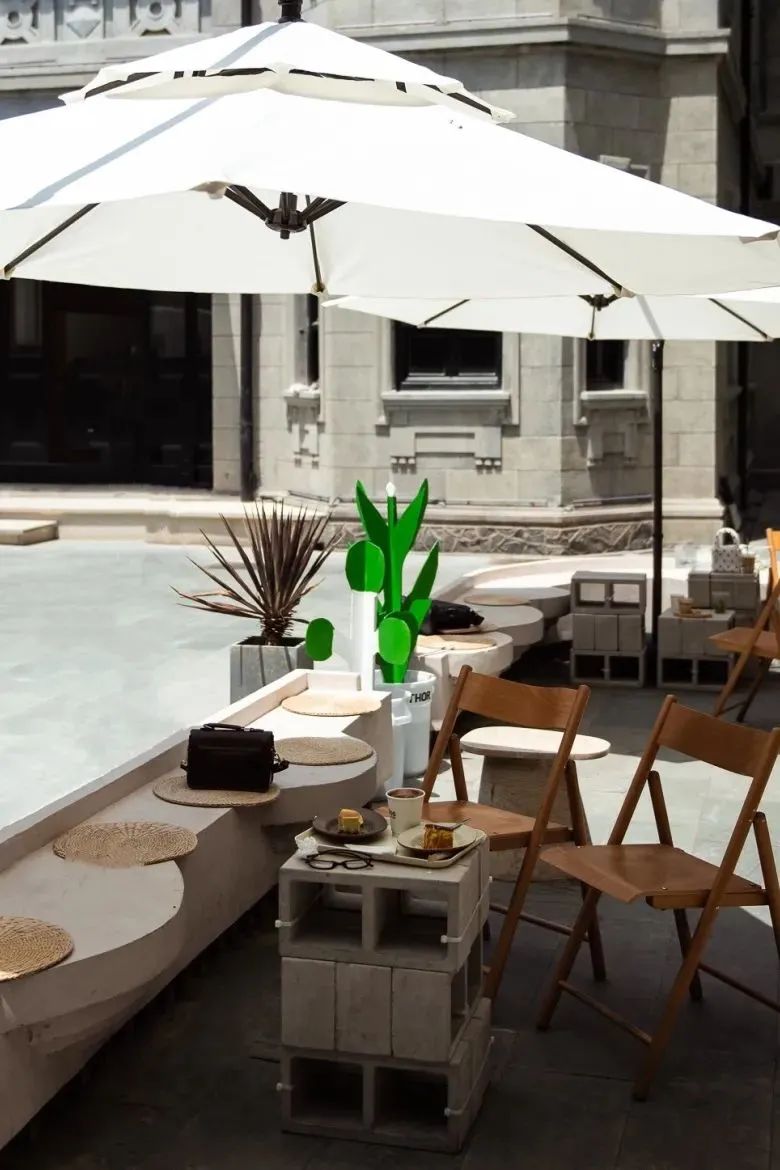 上海最好吃最便宜的火锅在哪里,上海最好吃的小吃在哪几条路上