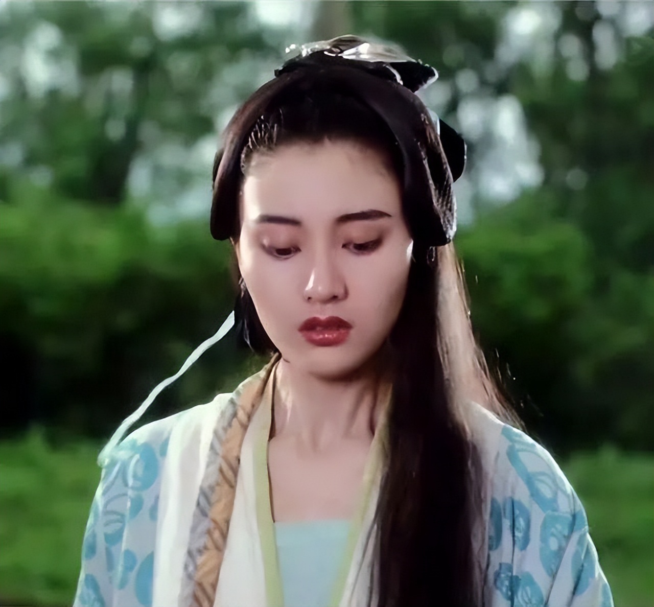 推荐四本超级好看的现言小说,十部顶级黑白两道言情小说推荐