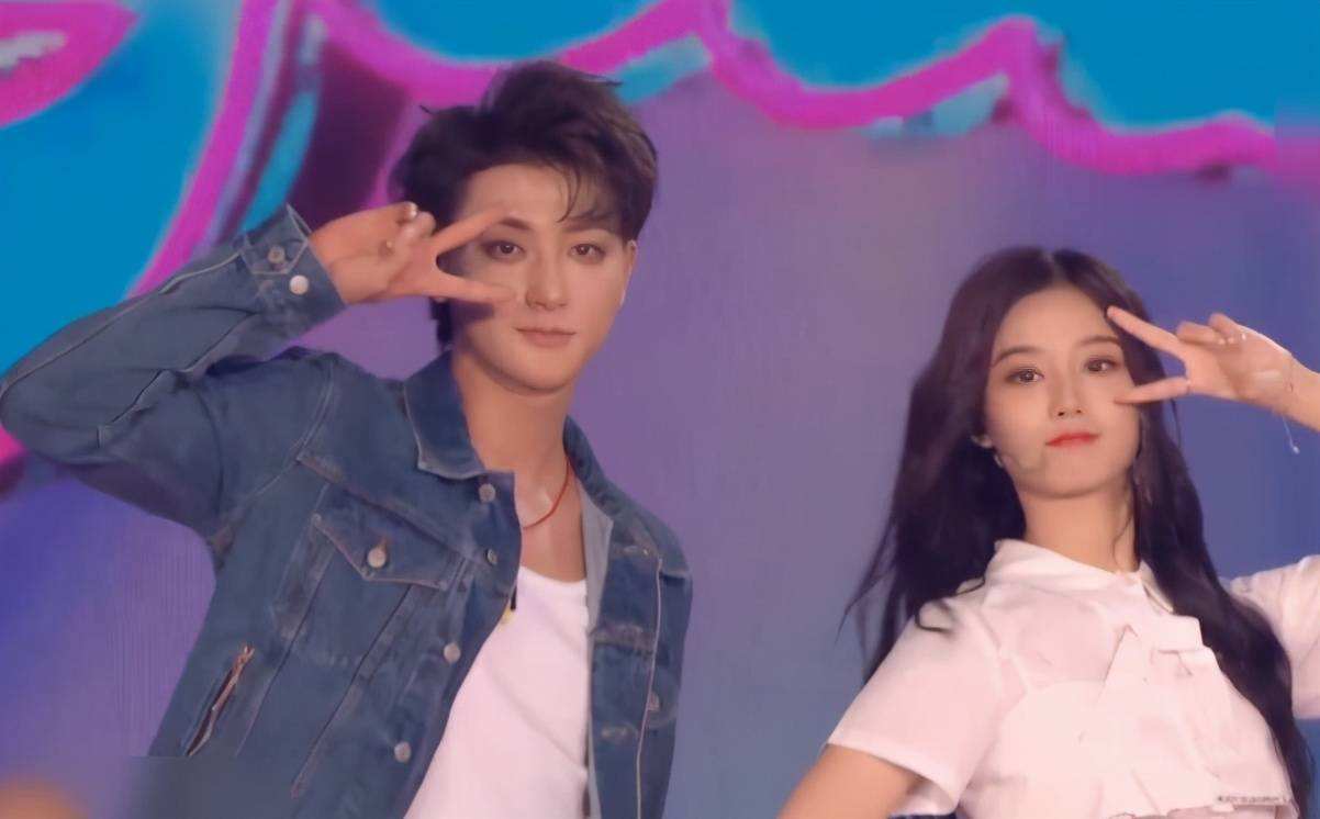 杩戜竴涓湀濞变箰浜嬩欢,杩戝崄澶╃殑濞变箰浜嬩欢