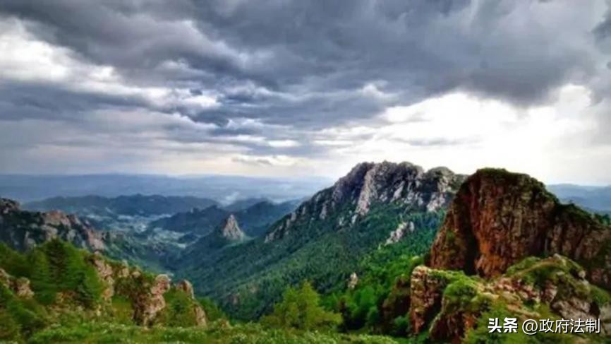 閱夌編鐗规洸,閱夌編鐗归吙