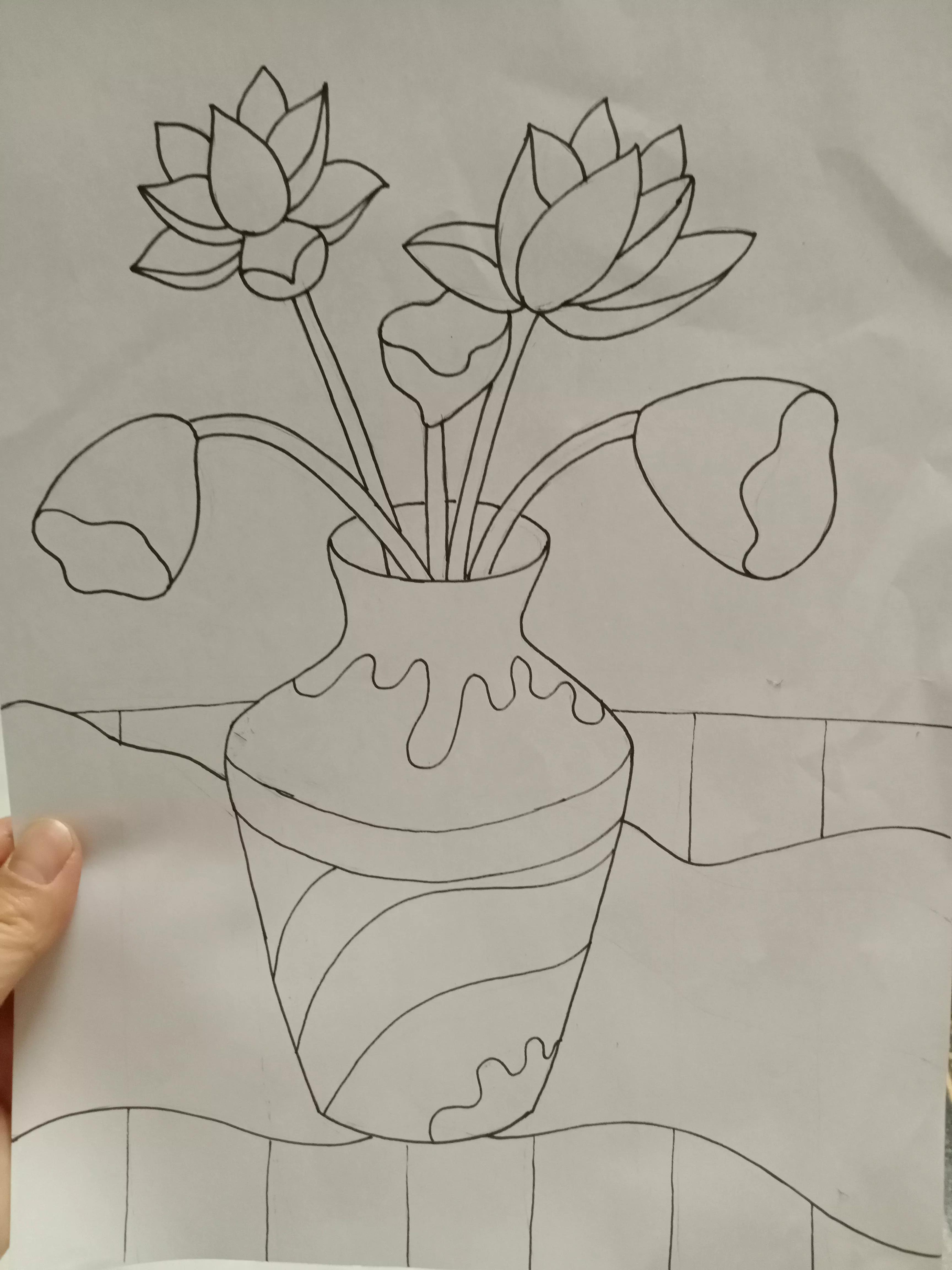 花瓶里的花线描画,线描画花瓶教学视频