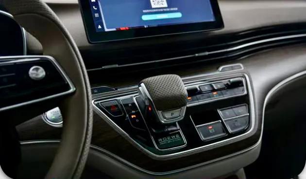 荣威imax8实用功能,荣威imax8行政大客户版