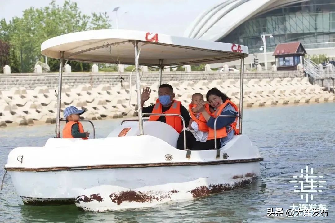 大连可以洗澡的海滩,大连既可以赶海又能洗海澡