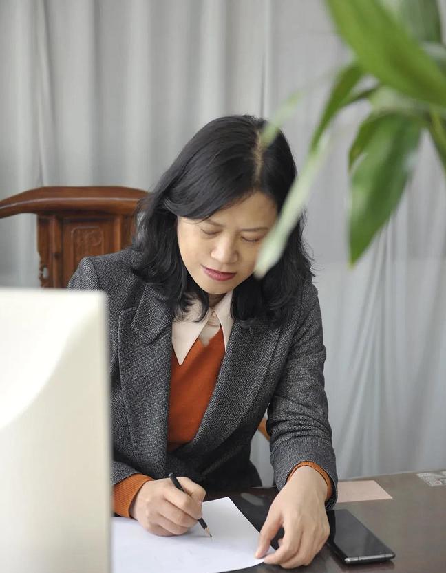 大嫂何霞,山东大嫂家政服务有限公司何霞