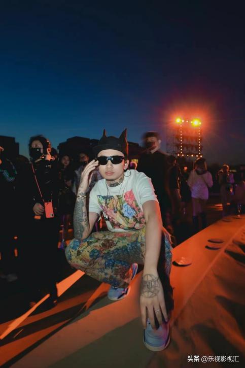 说唱歌手能挣到大钱,说唱歌手很赚钱吗