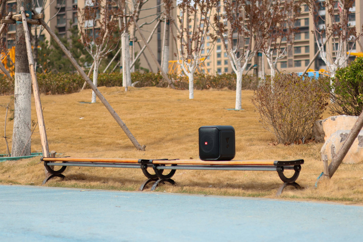 双无线话筒大功率蓝牙音响,jbl户外音箱710对比评测