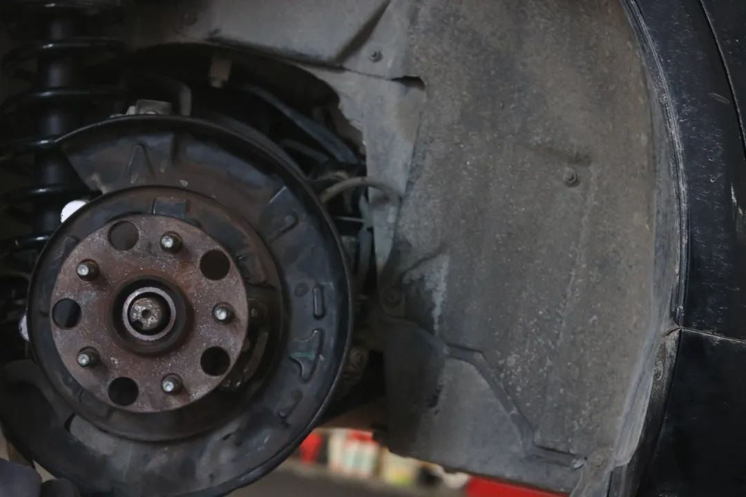 12代皇冠翻新后能开多久,坏掉的车改造成新车