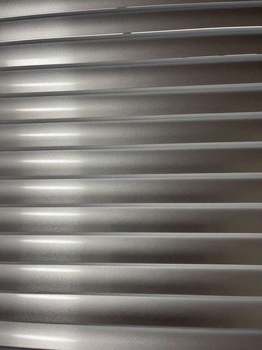 百叶帘适合用在卫生间,卫生间装百叶帘子透光吗