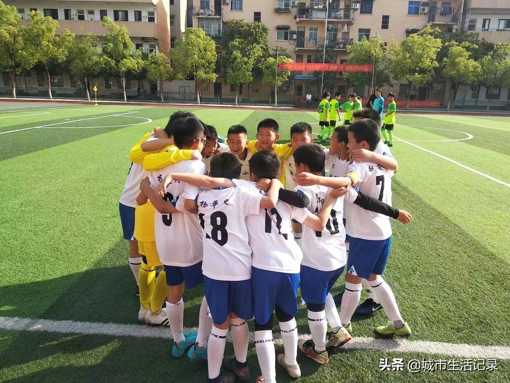 仙桃市“奔跑吧·少年”小学生足球比赛火热进行中