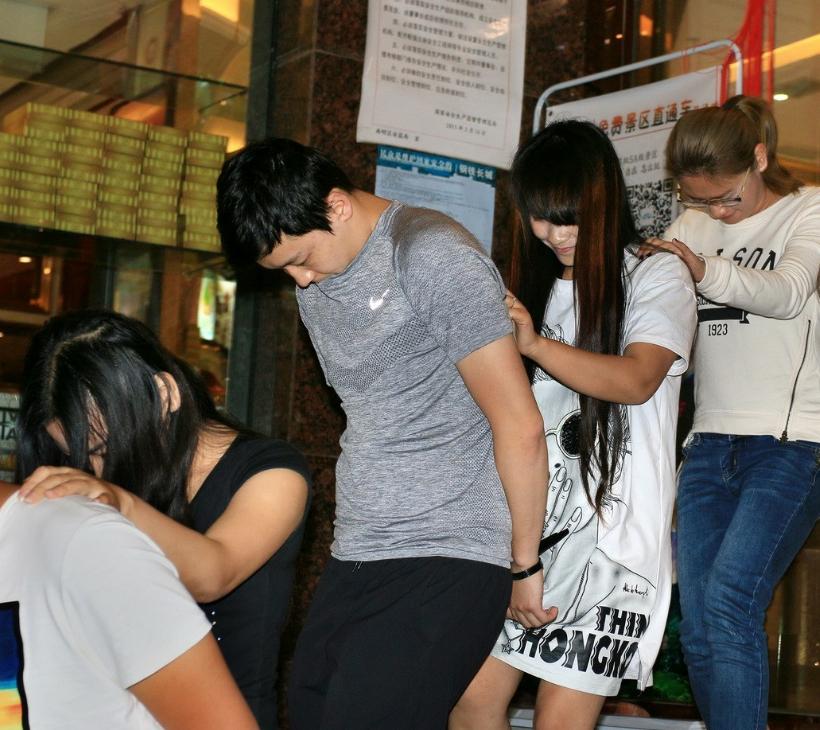 沉浸式第一视角体验被欺凌,成年人体验馆被查